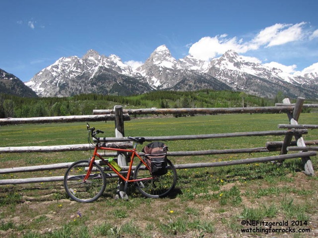 [BikeAndFence%255B4%255D.jpg]