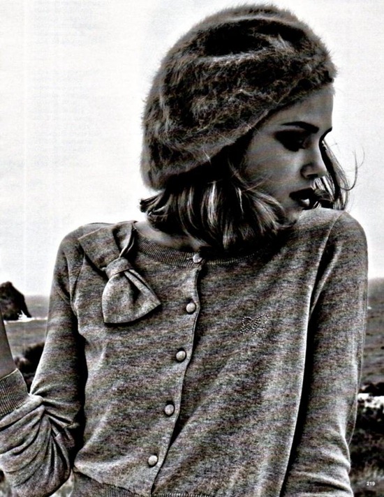 glamour-italia-august-2011-1
