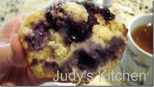 blueberry muffins (2)