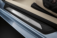 BMW ActiveHybrid 3: Entry sill (10/2011)