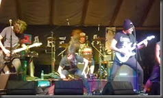 1381929_581779588524636_594140240_n