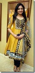 Haripriya_cute_still