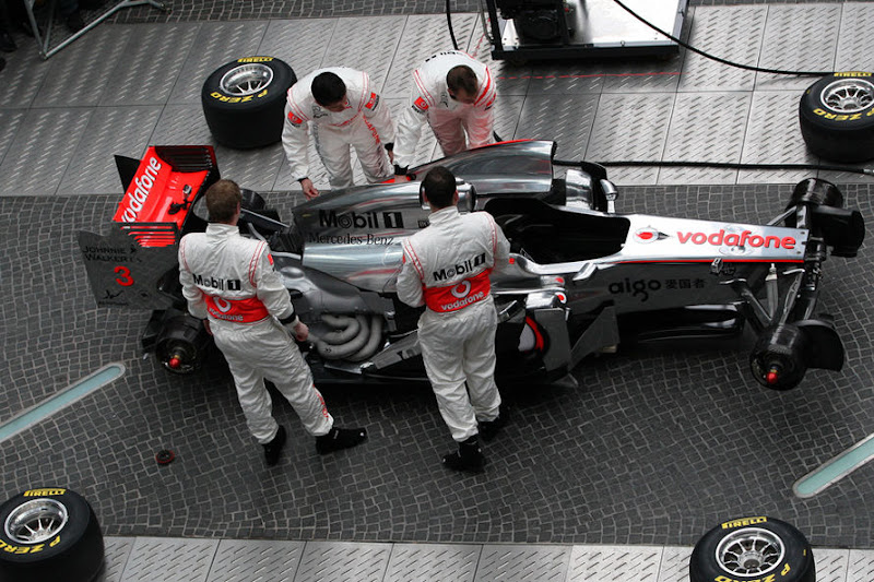 McLaren-Praesentation-2011-fotoshowImage-aa6a64b3-564540.jpg