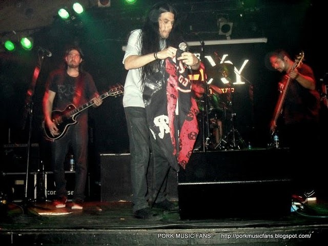 [Pork%2520en%2520Roxy%2520Niceto%252020-09-2010%2520Fotos%2520By%2520Nay%2520%25281%2529%255B2%255D.jpg]