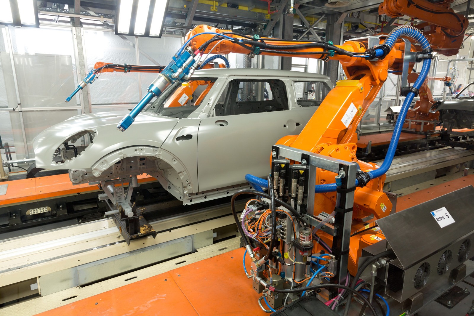 [2015-Mini-hatch-production-7%255B2%255D.jpg]