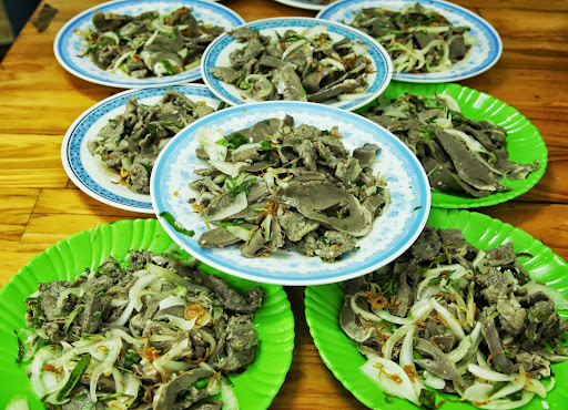 Thức ăn phục vụ thí sinh