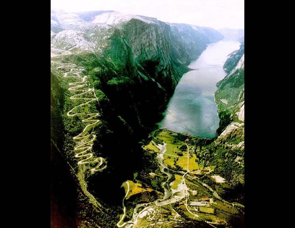 [LysebotnRoadinLysefjordNorway4.jpg]