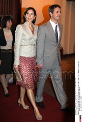 Crown Princess Mary i jej mąż książę Frederik z Danemark odwiedzicie miasto Hue. <br /> Duński Royals są na pięć dni podróży do Wietnamu. <br /> Hue, Wietnam -05/11/2009/0911051216 (Newscom TagID: sipaphotostwo555766) [Photo via Newscom]