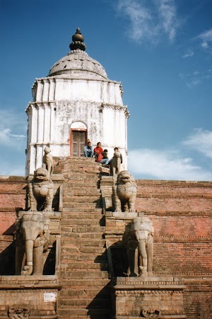 Imagini Nepal: Templu Bkaktapur.jpg