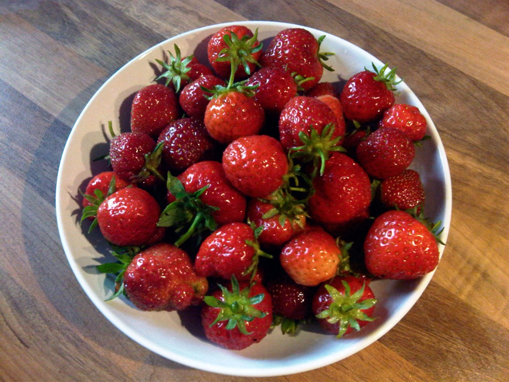 [strawberries%255B3%255D.jpg]