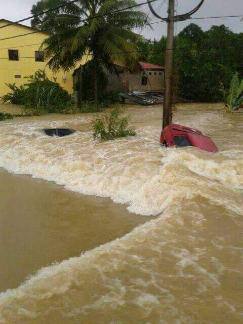 Gambar Banjir Di Kelantan 2014