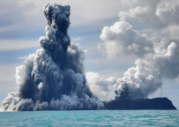 Dự đoán núi lửa phun dưới lòng biển