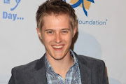 Lucas Grabeel