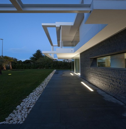 fachada-casa-villa-pm-architrend-architecture fachada-casa-villa-pm-architrend-architecture