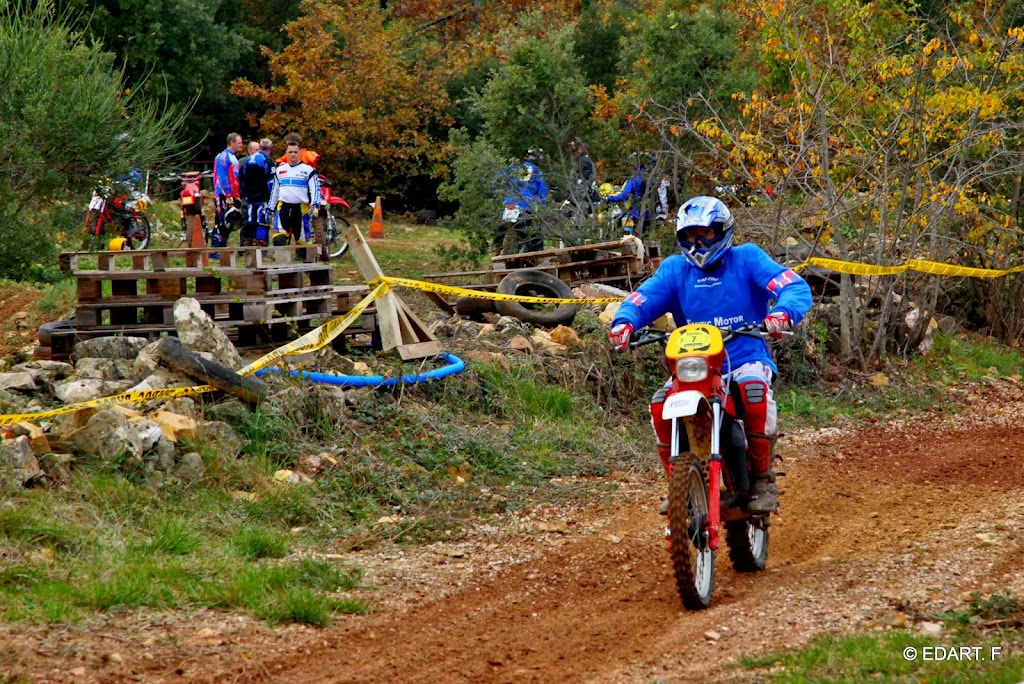 Photos d'un enduro qui eu lieu à Flassan sur Issole-TEST