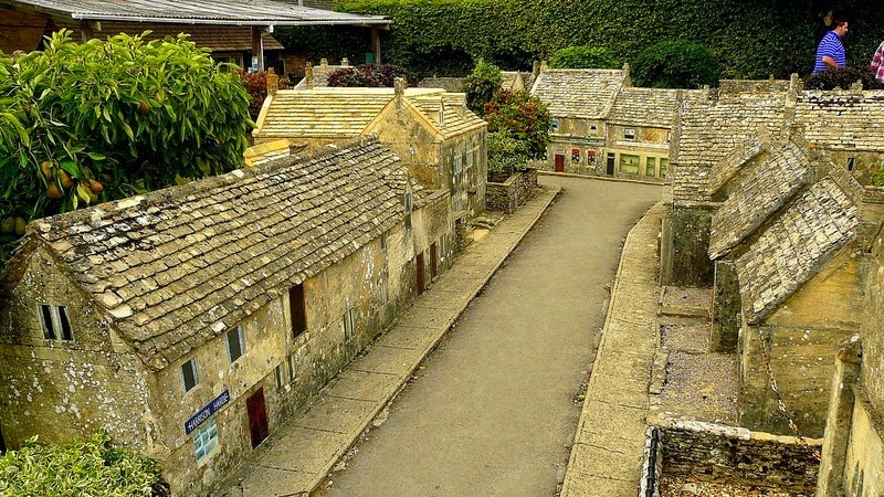 bourton-model-village-13