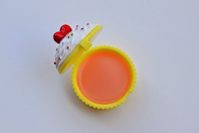 Holika Holika Dessert Time Lip Balm in Peach Cupcake