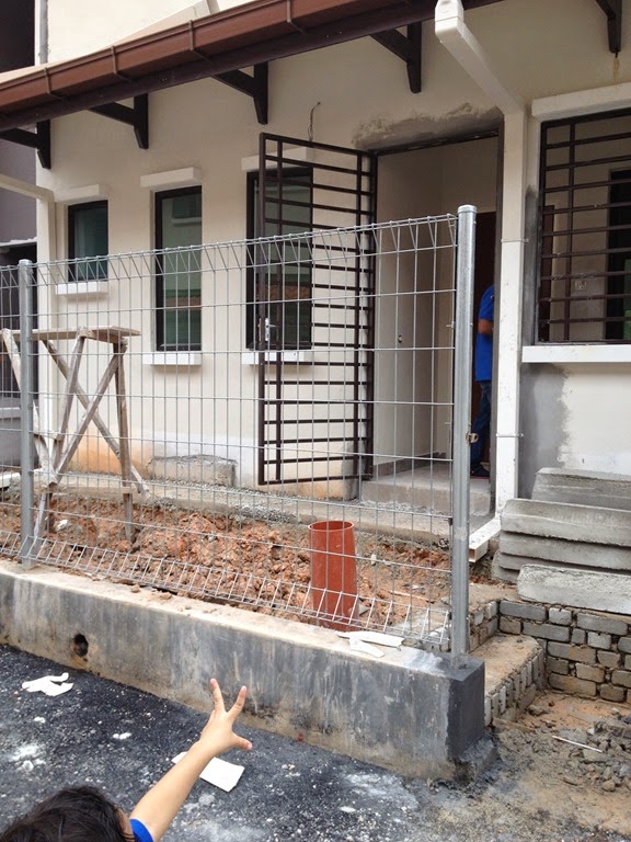 Hy Me Renovation In Progress Gambar Asal Ada 8 Kaki Tanah Kosong Kat Belakang Ni So Extend Sampai Habis Tingkap Bilik 2 Biji Tu Guna Balik Untuk Ruang Yang Yg Di