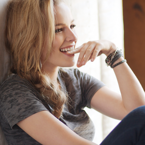 Bridgit Mendler