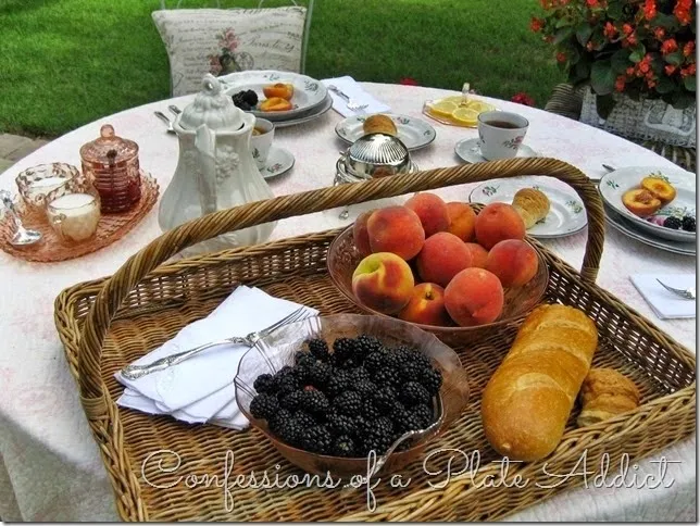 CONFESSIONS OF A PLATE ADDICT Dining Outdoors...French Style