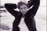 Sophie B. Hawkins