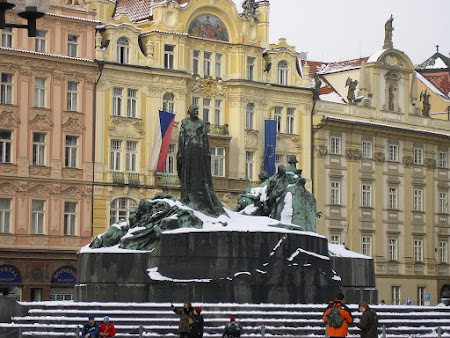 Imagini Praga: statuie Jan Hus