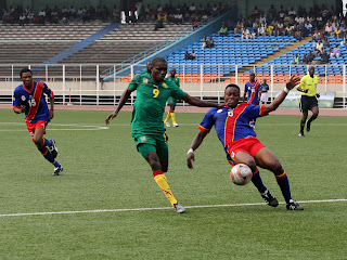 espoirs-football de la RDC (bleu) contre les lionceaux du Cameroun ...