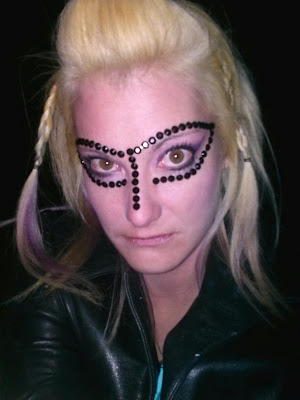 Confessions of a Lesbian Stripper: Junkyard Hotties