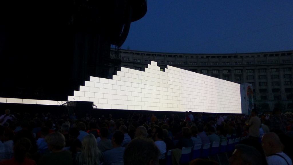 [P1030084Large4.jpg]