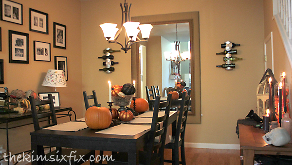 Halloween dining room