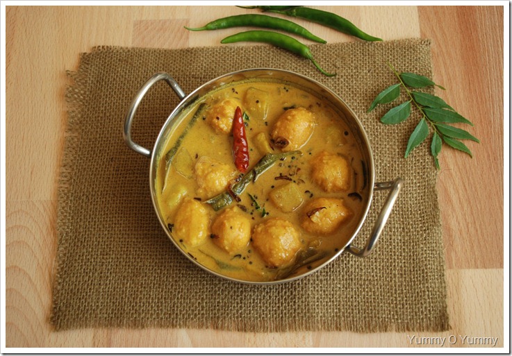 Vada Koottu Curry - Trivandrum Style