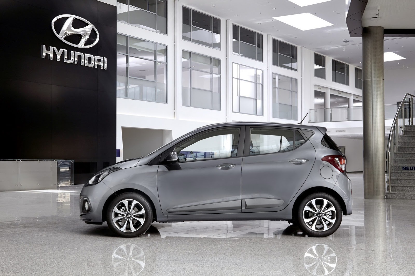 [2014-Hyindai-i10-New-16%255B2%255D.jpg]