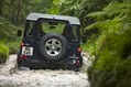 Land-Rover-Defender-12