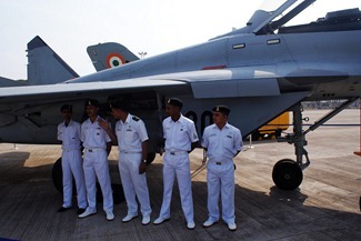 20110727-Indian-Navy-MiG-29-K-MiG-29-KUB-09