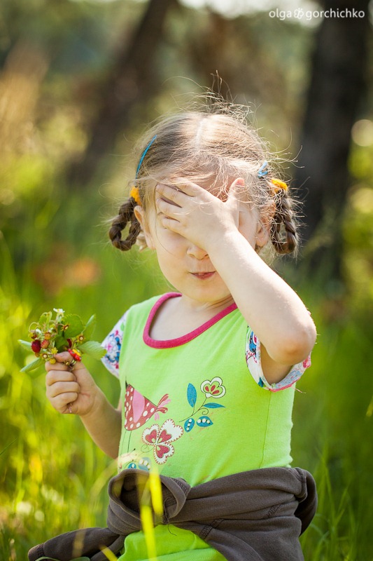 Летние фотографии Машеньки на даче_22
