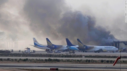 pakistan-karachi-airport-smoke-horizontal_20140609_01.jpg