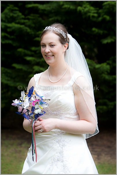 a scottish bride holding unique boquet
