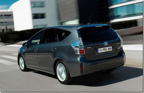 Toyota-Prius-Plus-2013-Review-And-Pictures-Rear-Angle-Pictures