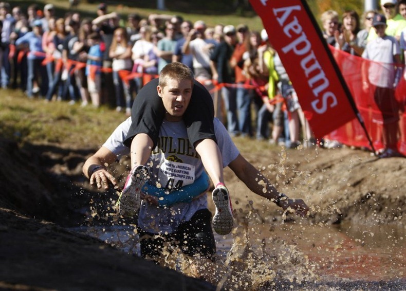 wife-carrying-chamionship-5