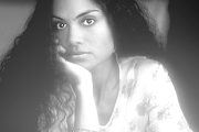 Amel Larrieux