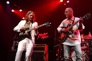 Larry Carlton & Robben Ford