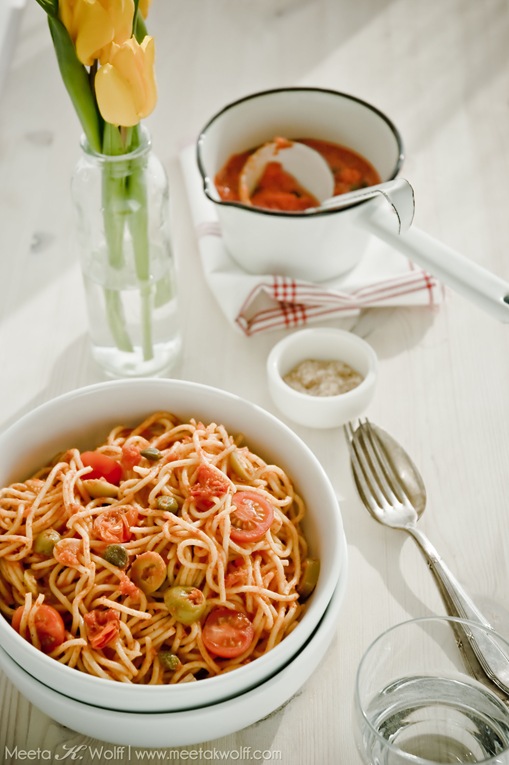 Spaghetti Puttanesca (0011) by Meeta K. Wolff