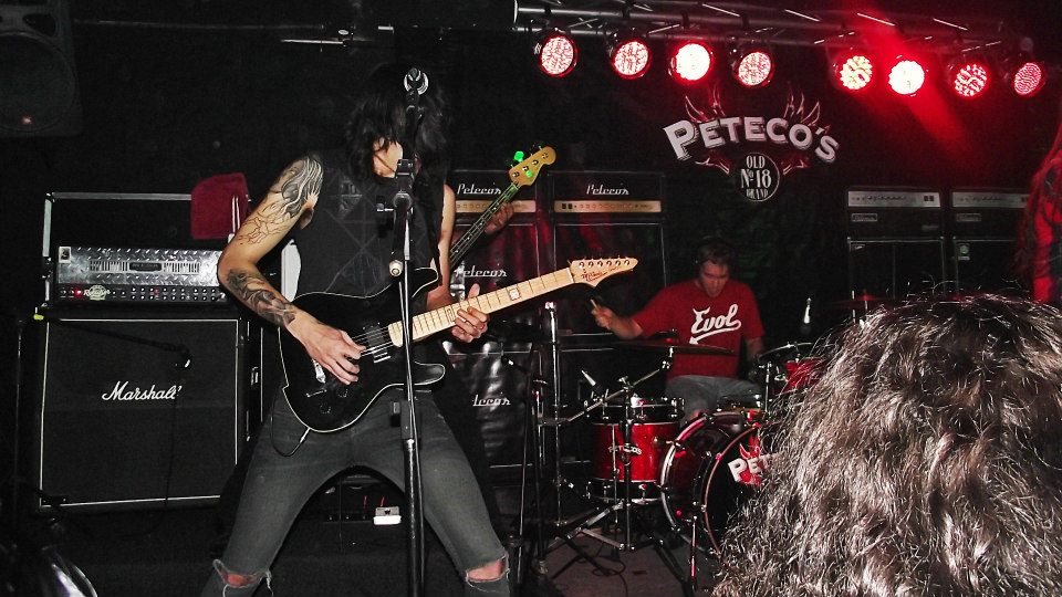 [555776_4280043093127_1764209357_n%255B2%255D.jpg]