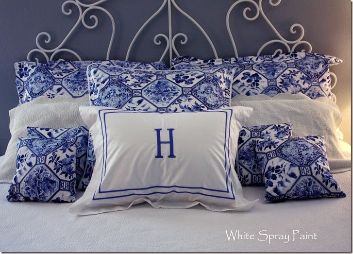 blue and white bedroom 3