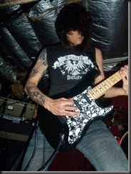 1001476_507735582626546_325848239_n