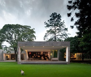 Casa grecia Casa grecia arquitecto isay weinfeld