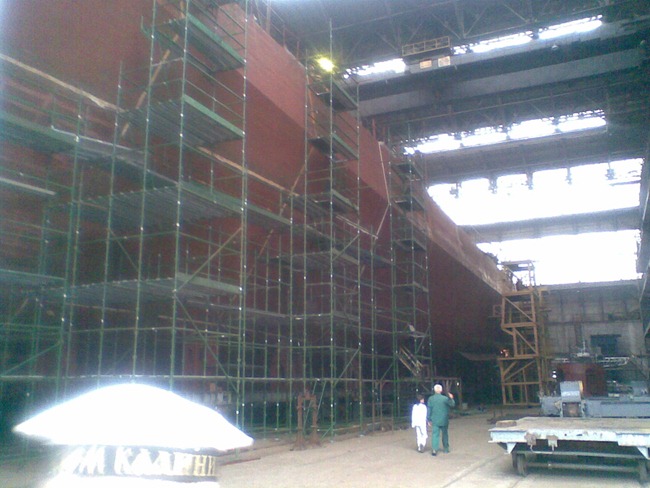 Talwar-класса фрегат [Krivak III класса] строящихся на судостроительном заводе Янтарь для ВМС Индии