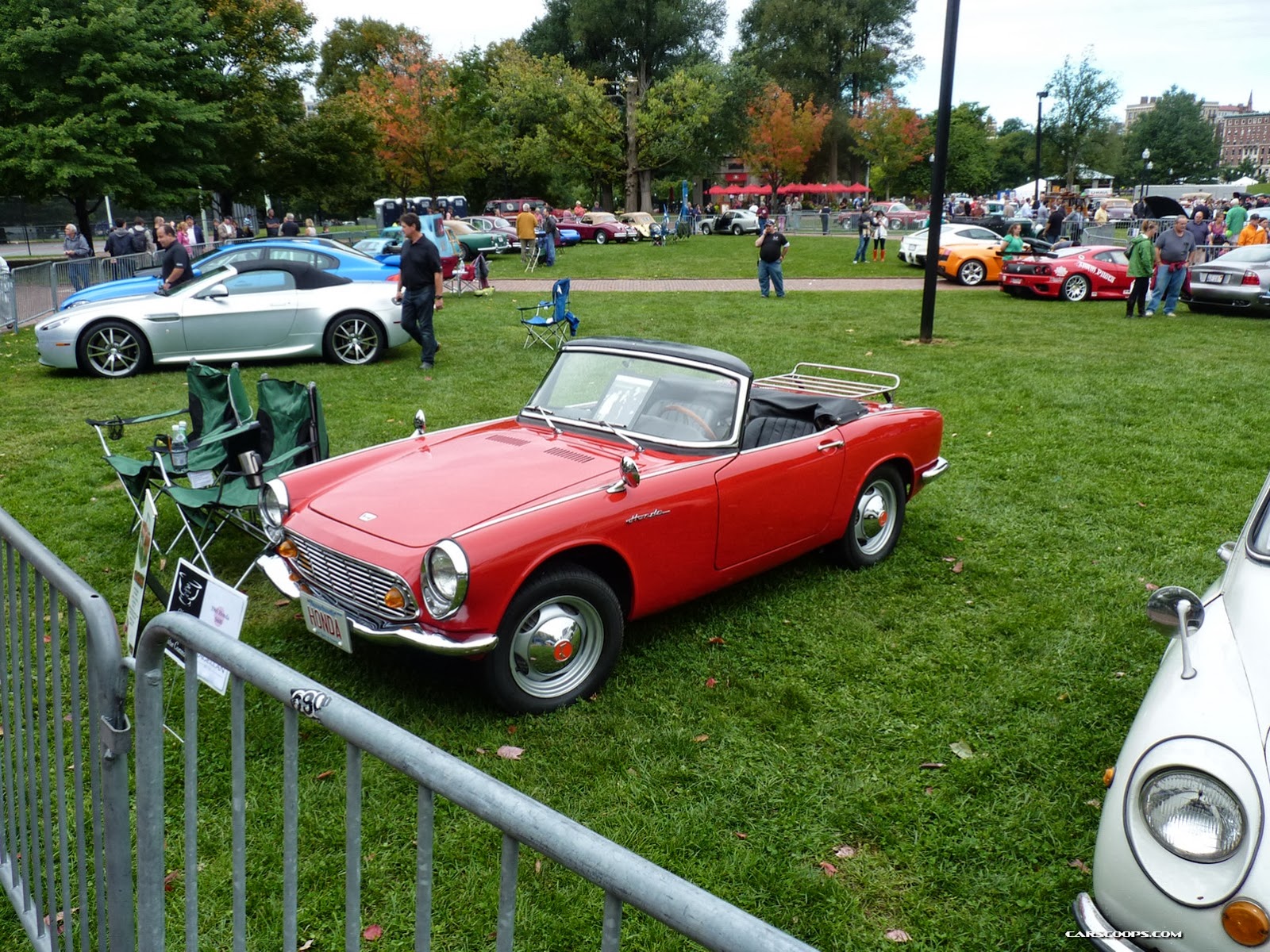 [2013-Boston-Classic-Show-Carscoops60%255B5%255D.jpg]