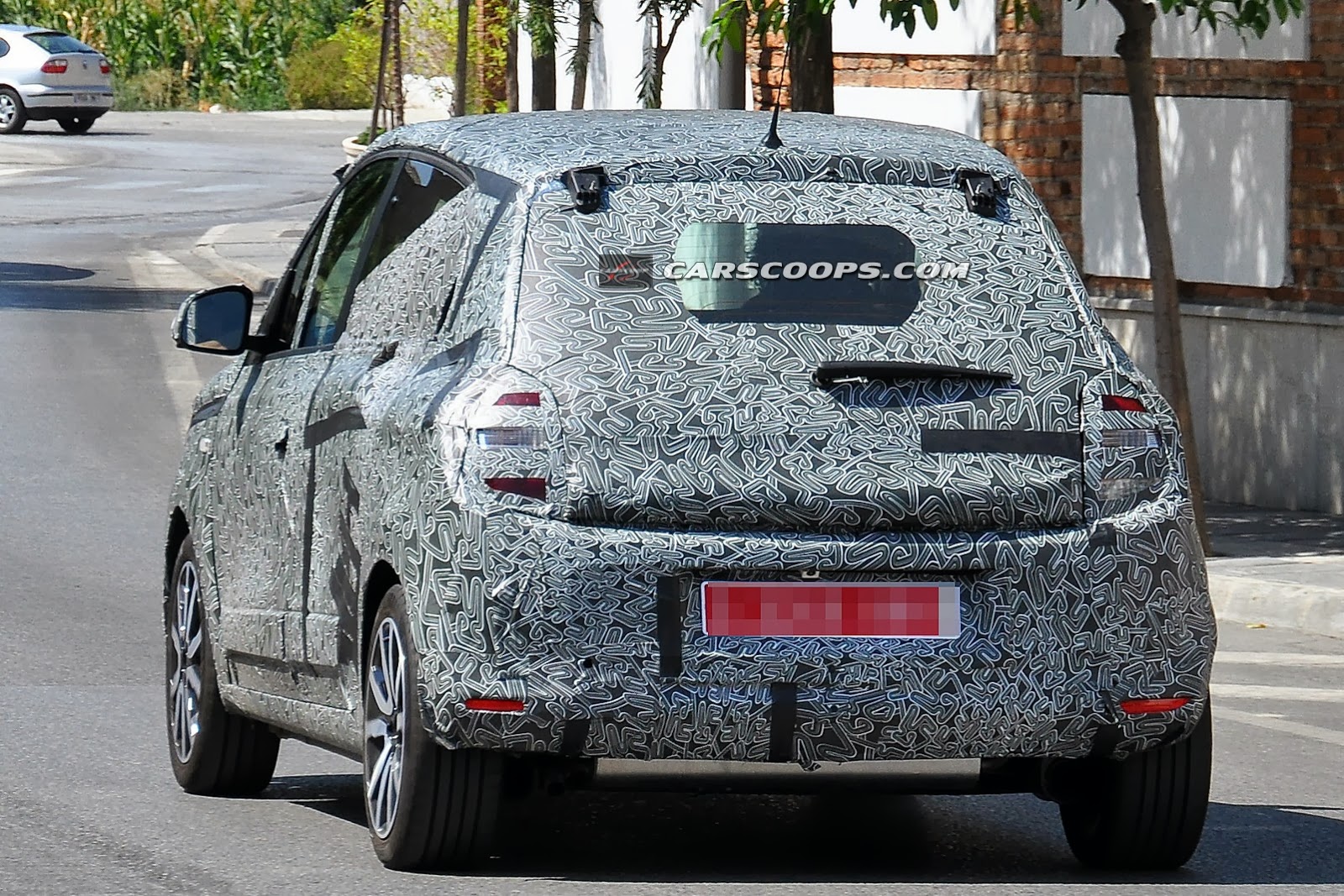 [2014-Renault-Twing0-9%255B3%255D.jpg]