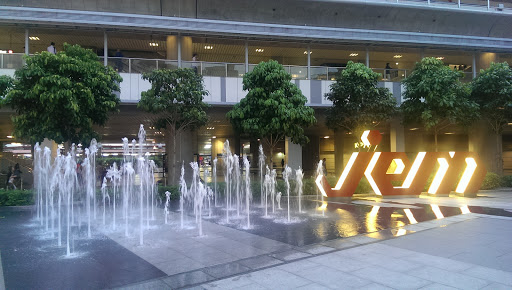 Fountains at Jem 